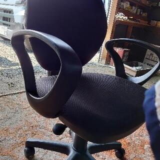 お話中です。事務椅子貰ってくださいの画像