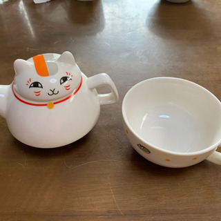 にゃんこ先生　急須とカップ