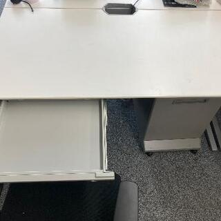 受け渡し者決定【オフィス家具無料】現地引き取り可能な方のみ無料で...