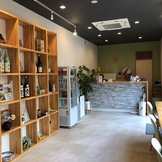 ★受付スタッフ★外国語が得意な方（英語・中国語など）大歓迎！♪お祝い金あり♪の画像