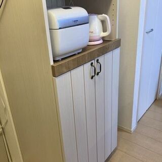 引渡し待ち　カントリー風レンジ台、キッチンラック　価格相談してください