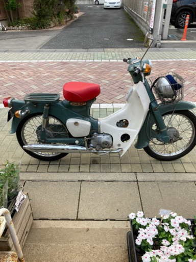 おっぱいカブｃ５０　ステイーブマックイーン愛用１９６６年　新品タイヤ