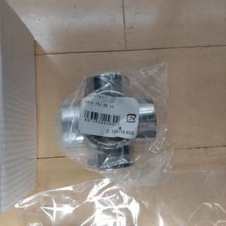 [未使用]32ミリ用エルボ
水上　五方×7　十字×2　Ｔ字×1　
六方×１(六方のみ杉田エース)の画像