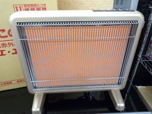 美品 サンルミエ・エクセラ7（セブン） N700L-GR 遠赤外線暖房器 (暖房の目安 8畳) 700W 50/60Hz 100V 札