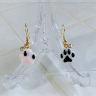 肉球ピアス ※ハンドメイド