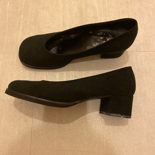 黒　パンプス　スゥエード　新品　23.5cm 女性