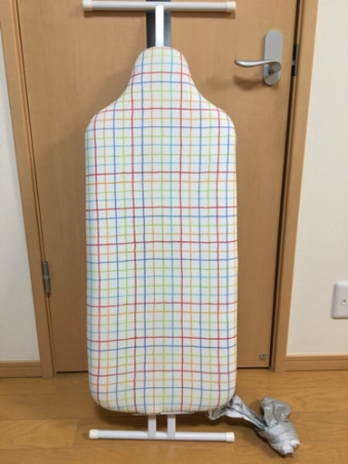 【中古】アイロン台 １４段階 高さ調整可能