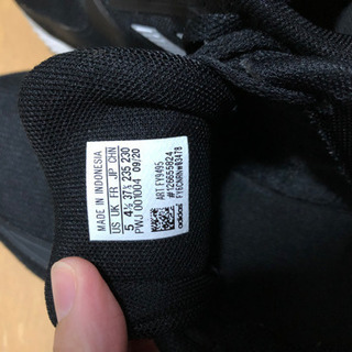 アディダスランニングシューズ23.5cmの画像