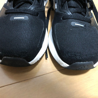 アディダスランニングシューズ23.5cmの画像