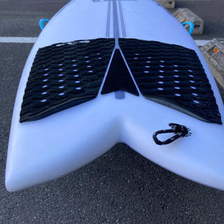 フィッシュビアード 5’6” 美品 CHANNEL ISLANDS】FISH BEARD 5'6″ | ムラサキスポーツの中古