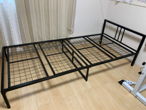 【取引中】ニトリ　パイプベッド　シングル