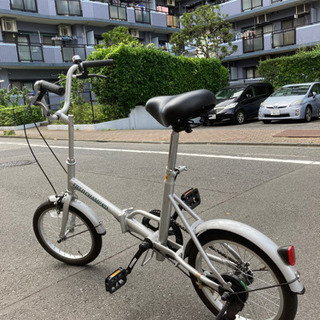 折りたたみ自転車16インチですの画像