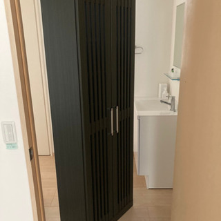 【ニトリ】扉付き本棚【大容量】の画像