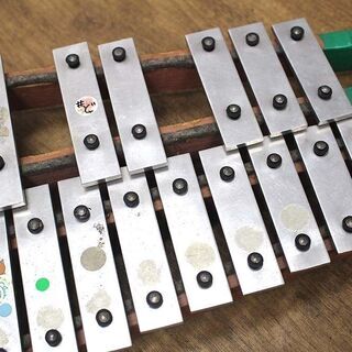 (Y)北大前! 札幌 引取 KAWAI/カワイ グロッケン 卓上タイプ 楽器 鍵盤打楽器 グロッケンシュピール 鉄琴 現状品 ジャンク品の画像
