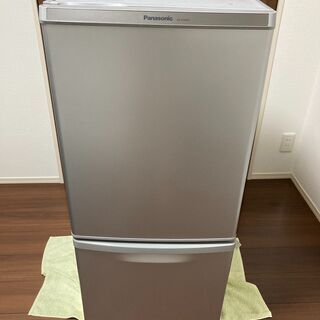 Panasonic製小型冷蔵庫 NR-8148Wの画像