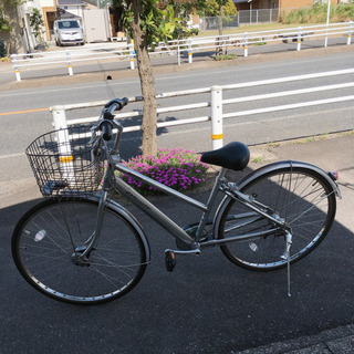 3段階変速ギア付き自転車✨ブリヂストン　アルベルト✨27インチ　シルバー✨鍵あり✨通学用で人気✨動作確認済✨中古品　　【こちらは店舗です。浜村鹿野温泉ICから3分  買取本舗 宮本リサイクル  営業時間９～１９時  定休日水曜のみ←連絡できませんm(_ _)m】