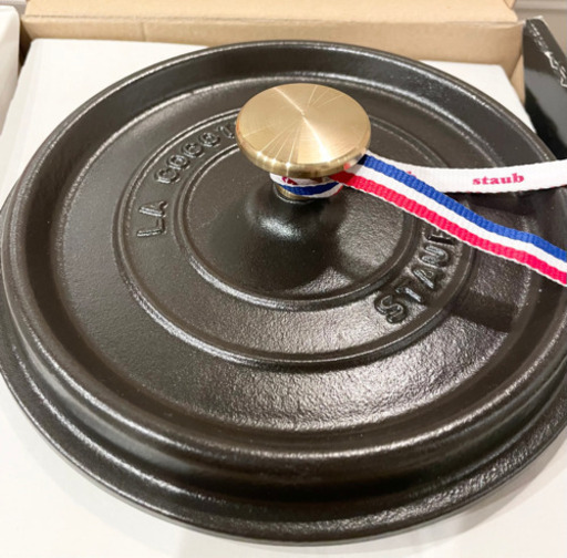 ココットラウンド　18cm ブラック　40509-485