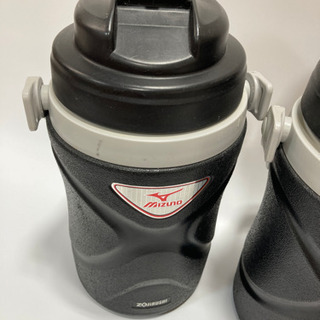 決まりました。中古　象印　サーモス　大容量　2.5ℓ 1.9ℓ 水筒　ジャグ　直飲み　3つセットの画像