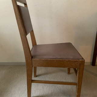 古い木製革張椅子(細かい傷有り)の画像