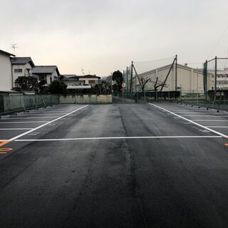 ☆仲介手数料0円！☆月極駐車場☆高槻市本町☆高槻☆0.9万円～☆