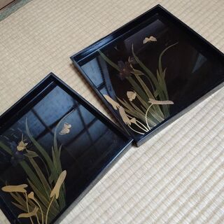 塗りのお盆（２枚セット）