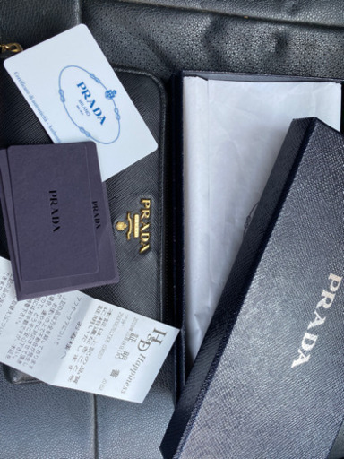 PRADA 長財布 黒
