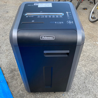 0624013 値下げ　Fellowes シュレッダー 22ci-2
