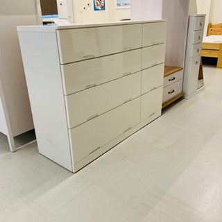 チェスト(白)入荷‼️