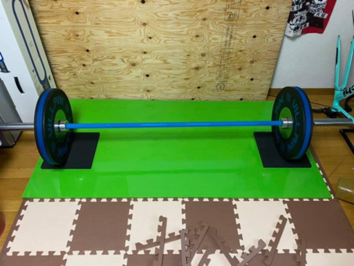 バーベル140キロセットandベンチイス
