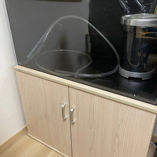 【譲り先が決定しました】900アクリル水槽　4面ブラック　備品一式