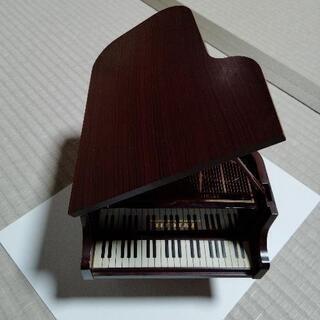 未開栓 サントリーウイスキー 響　 グランドピアノ型ボトル 