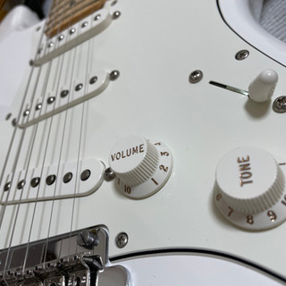 fender player strat MN PWTの画像