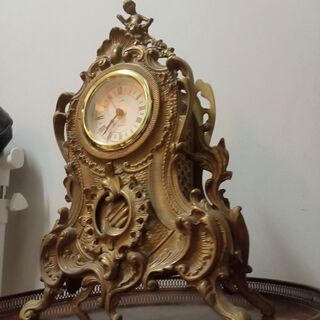 アンティーク調　イタリア製の置き時計の画像