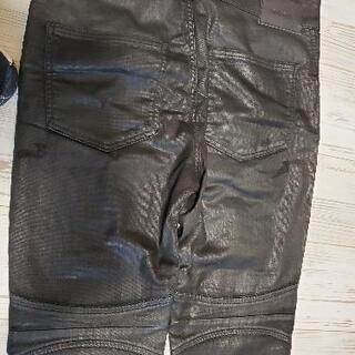 dieselのパンツ未使用の画像