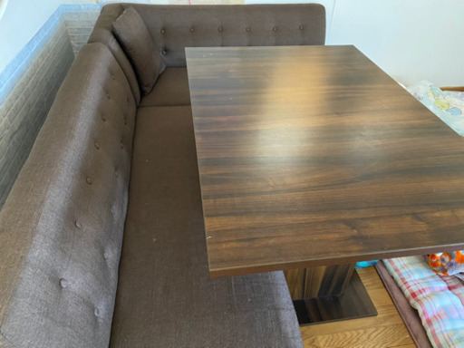 テーブルとソファーセット