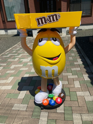 M＆Ms　店頭　ディスプレイ
