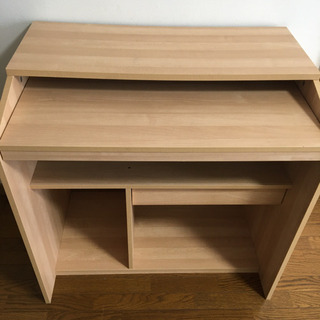 IKEA パソコンデスク　学習机　デスクの画像