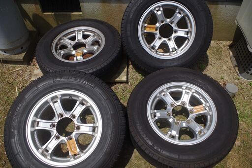 ４本セット取りに来る方限定中古アルミホイール＋タイヤミシュランアジリス215/70/15ハイエース等
