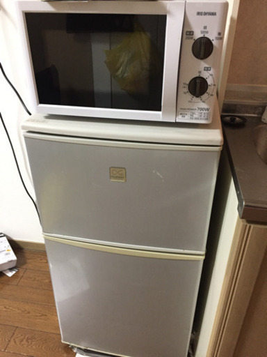 冷蔵庫、洗濯機、テレビ、電子レンジ、ガスコンロ