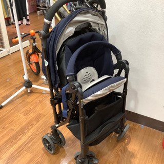 Combi ベビーカー　安全基準表記あり (SG、EN1888な...