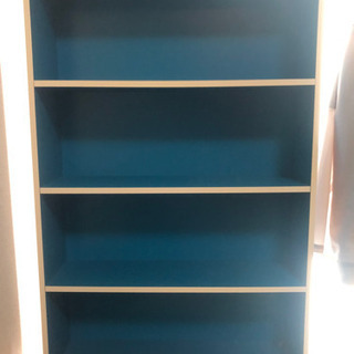 木製の本棚　青色　