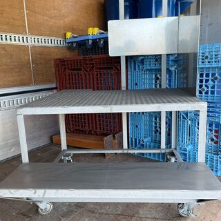★セール特価品★【作業台(作業用踏台) 】ステンレス製・階段(工場・作業場など)★千葉市内直接引き取り可 ☆セール特価品☆【作業台(作業用踏台) 】ステンレス製・階段
