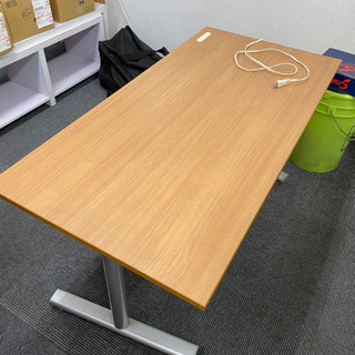 7/10まで!!値下げしました！パスコン用デスクにいかがですか？...