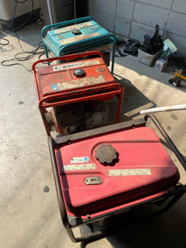 発電機　動作確認なし　パーツどりに　3台セット