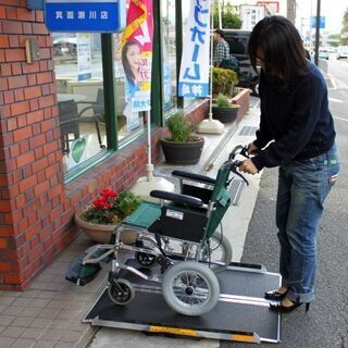 箕面のお店とネット通販担当スタッフ【正社員】20代 30代 女性 活躍中の画像