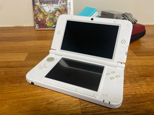 ニンテンドー3DS LL  ☆付属品多数☆
