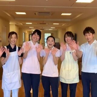 介護福祉士/常勤★人物重視での採用です。住宅手当、車通勤可、残業ほぼなし！賞与あり☆の画像