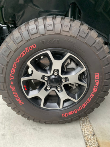 BFGoodrich 255/75/R17 マッドテレーン　バリ山