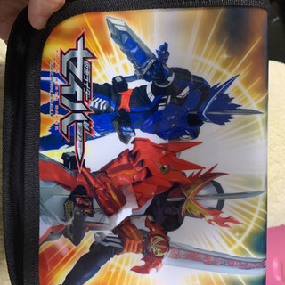 仮面ライダー　セイバー　カバン