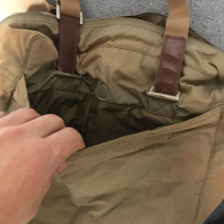 GAPのPCバッグ　ポケットいっぱいの画像